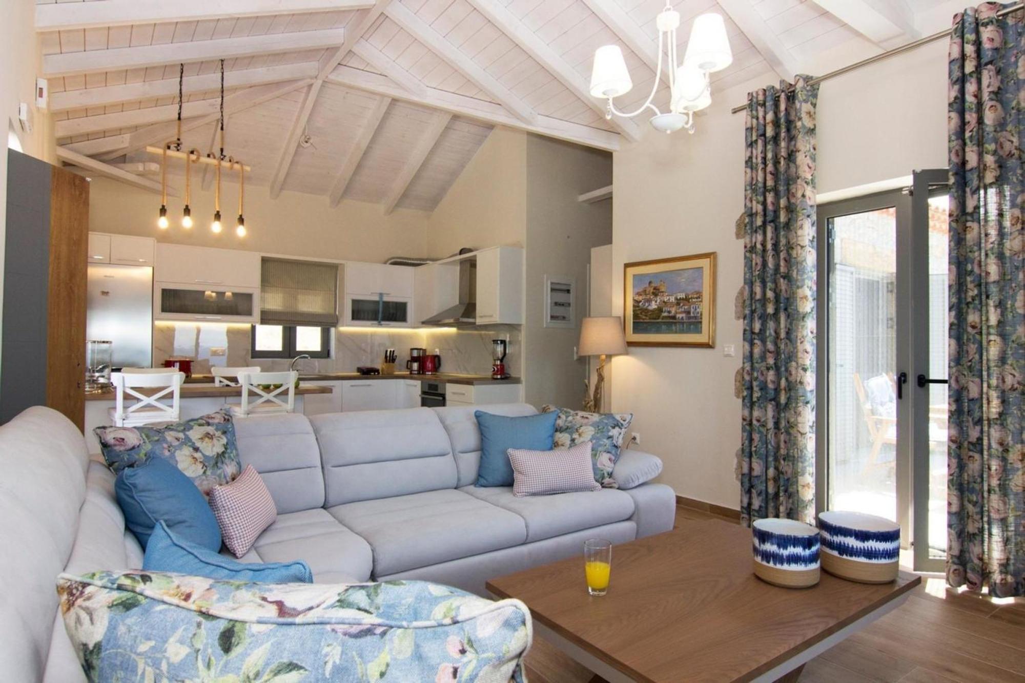 Elsa Villa By Elrin Villas Mani Neokhorion  Extérieur photo